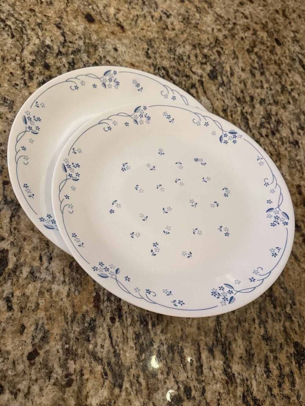 Corelle Corning Provincial Blue Dinner Plates 10 inch Set of 4 Blue White